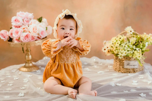 乐山宝宝多大可以吃水果